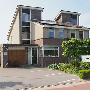 https://bbwesteinder.utrechthotels.net